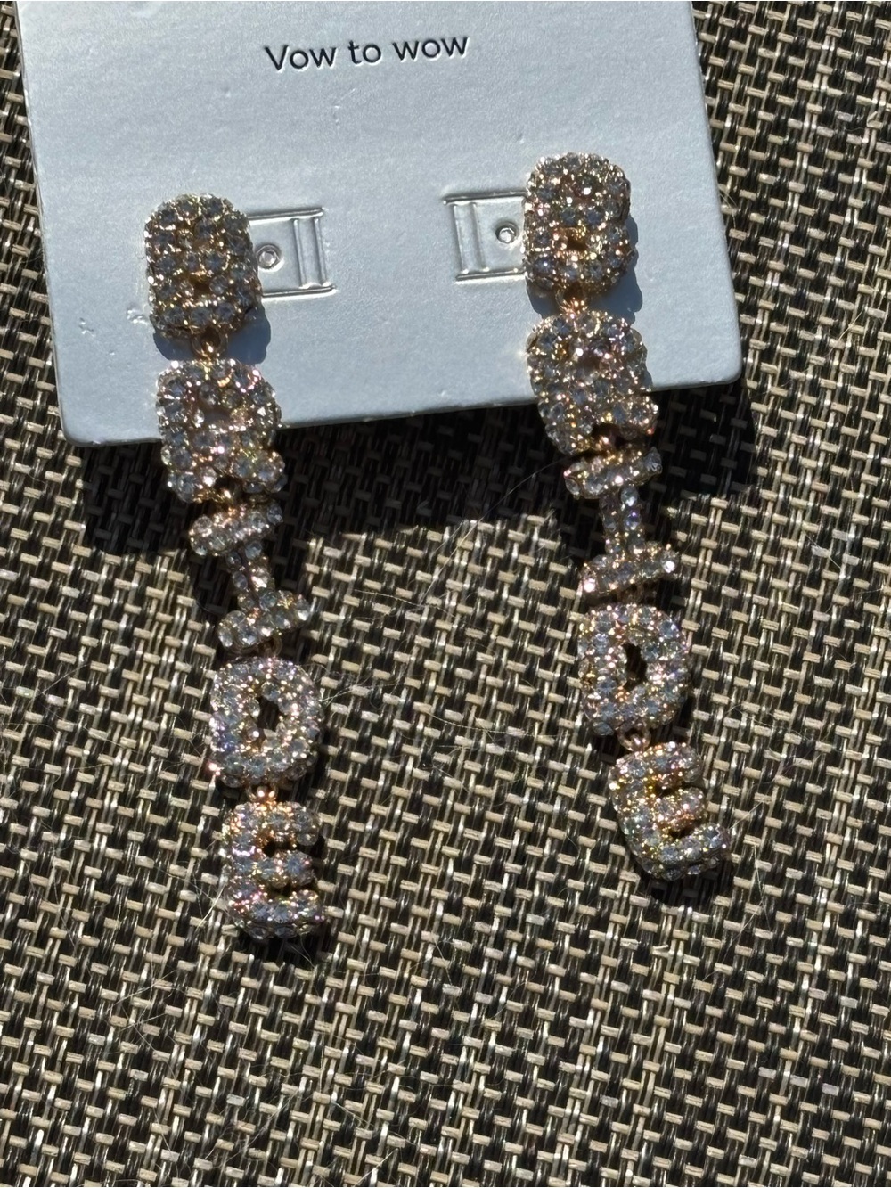 Sparkly earrings. - Picture 4 of 4